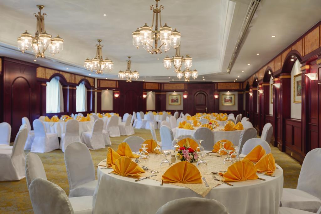 Ramada Dubai Hotel Exterior photo
