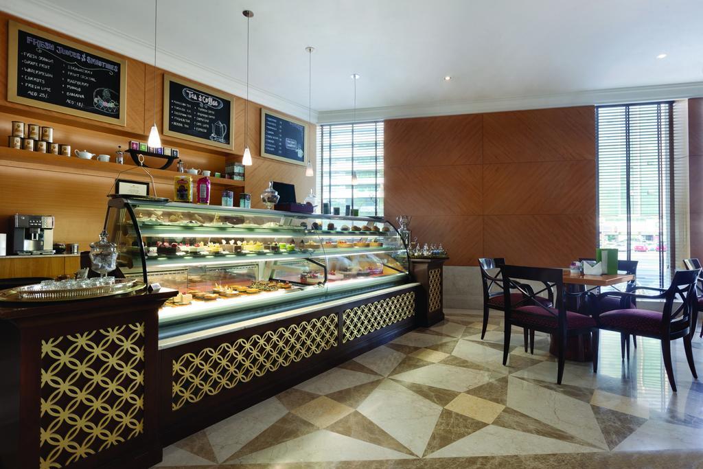 Ramada Dubai Hotel Exterior photo