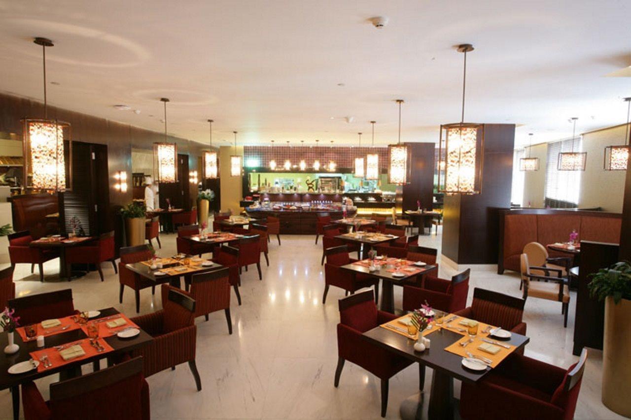 Ramada Dubai Hotel Exterior photo