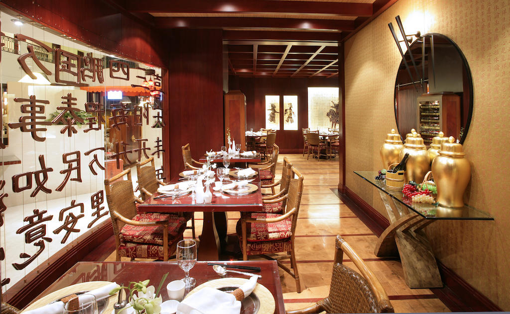 Ramada Dubai Hotel Exterior photo