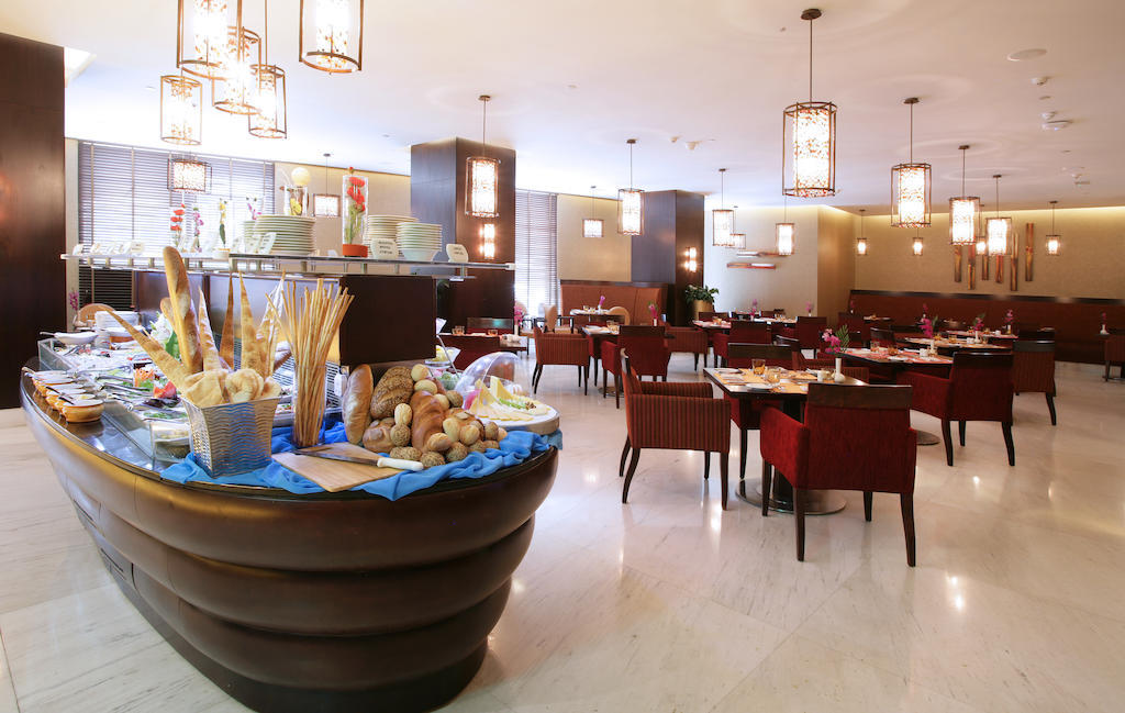 Ramada Dubai Hotel Exterior photo