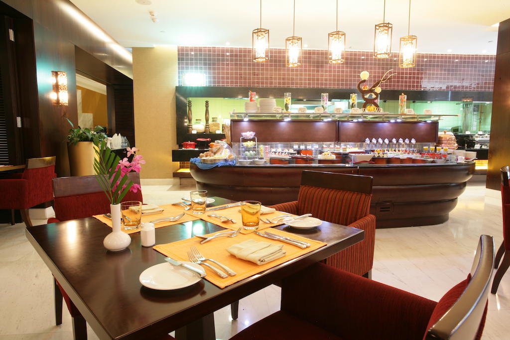 Ramada Dubai Hotel Exterior photo