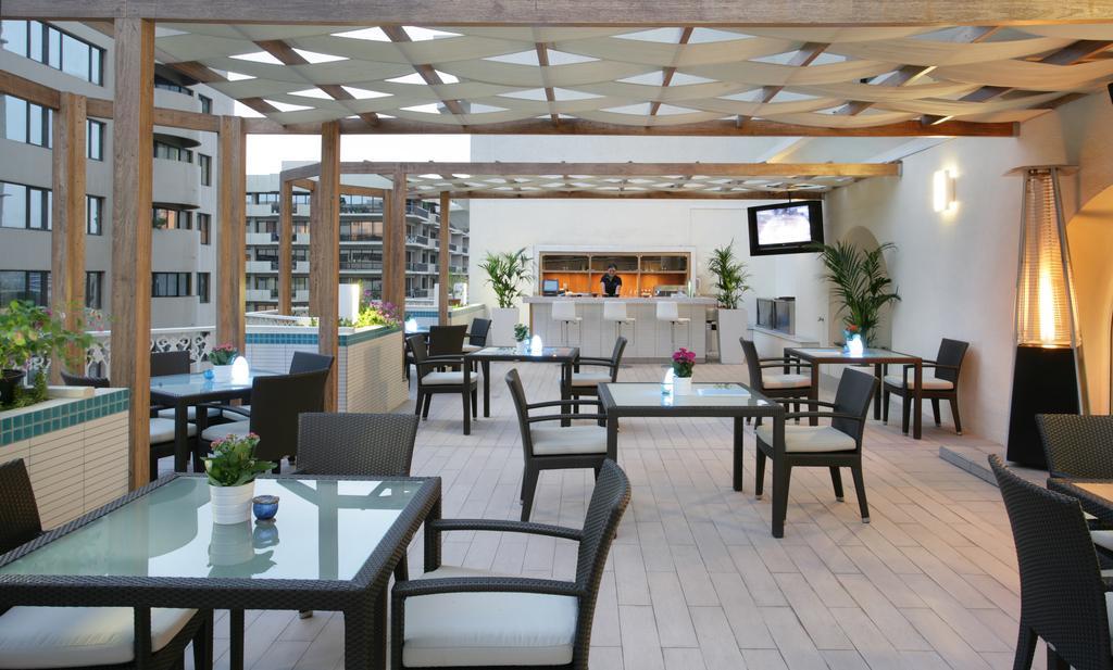 Ramada Dubai Hotel Exterior photo