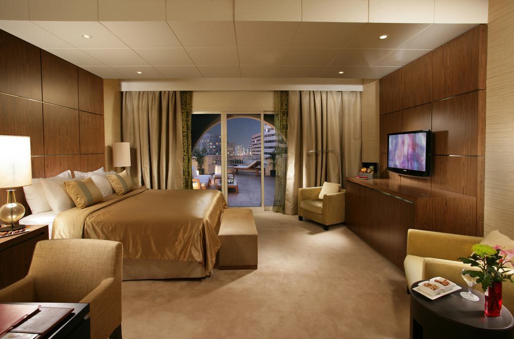 Ramada Dubai Hotel Exterior photo