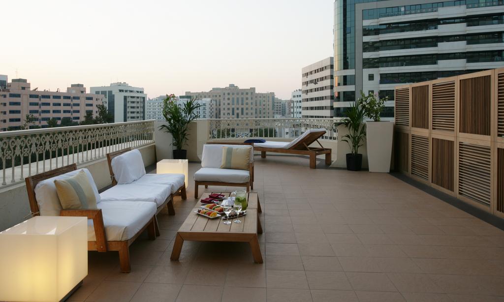 Ramada Dubai Hotel Exterior photo