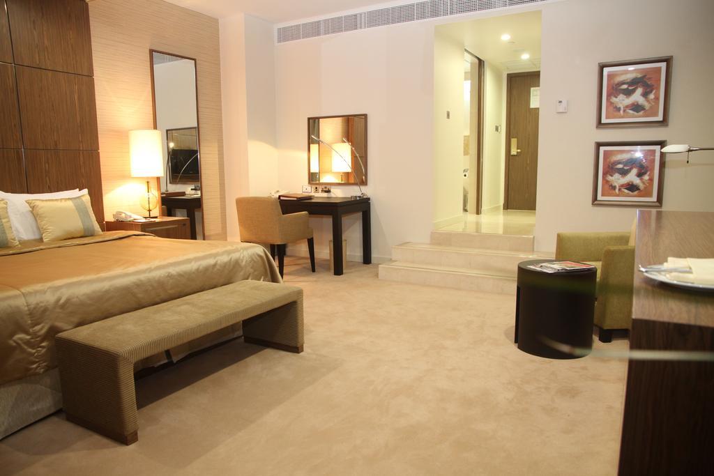 Ramada Dubai Hotel Exterior photo